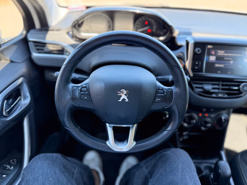 Peugeot 2008 - 14