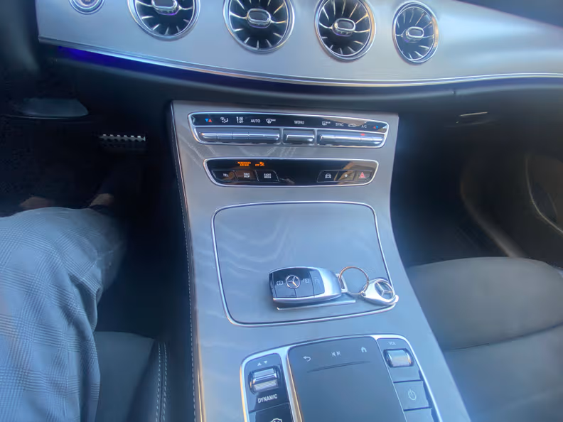 Mercedes-Benz Classe E - 24