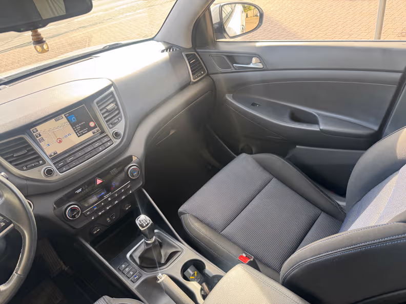 Hyundai Tucson - 31