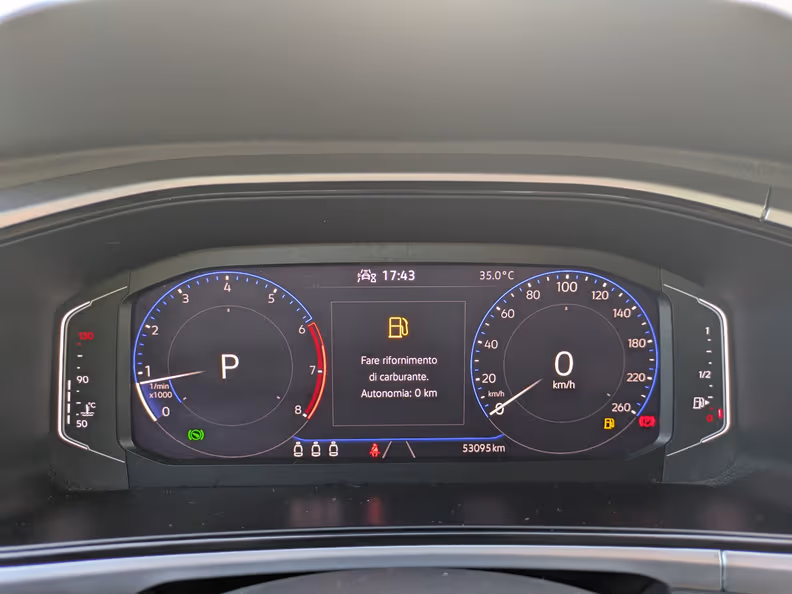 Volkswagen T-Roc - 13