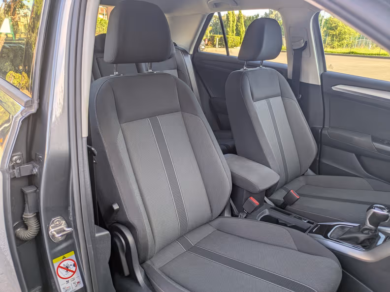 Volkswagen T-Roc - 20