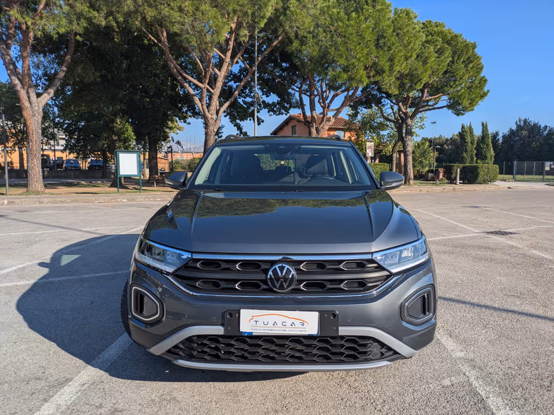 Volkswagen T-Roc - 3