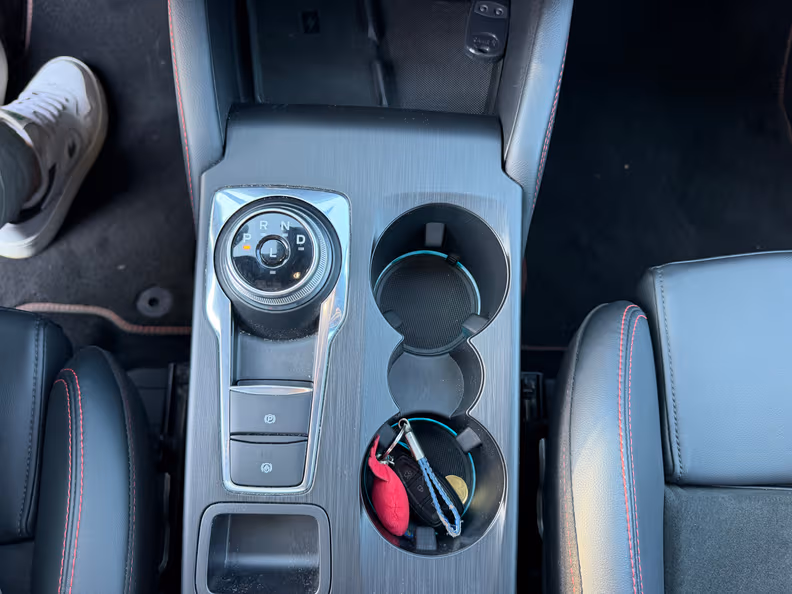 Ford Kuga - 30