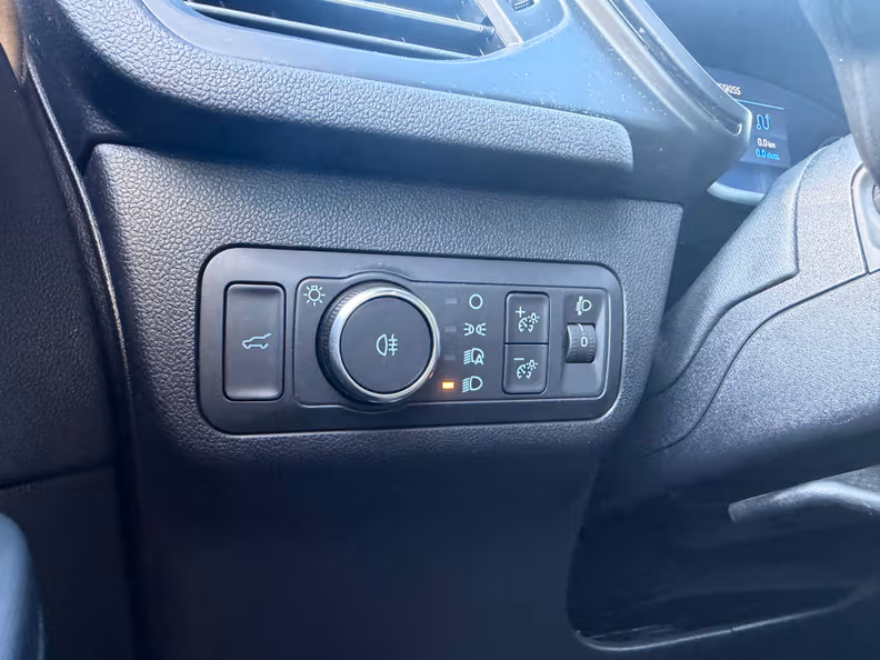 Ford Kuga - 24