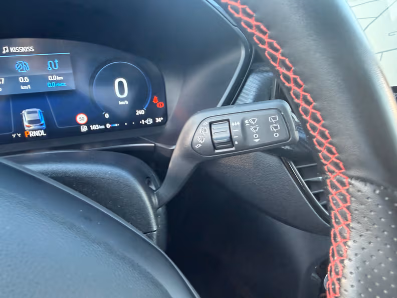 Ford Kuga - 23
