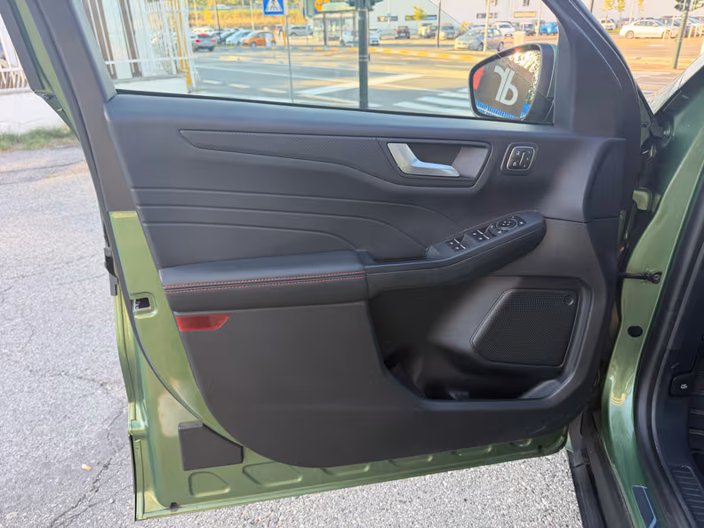 Ford Kuga - 19