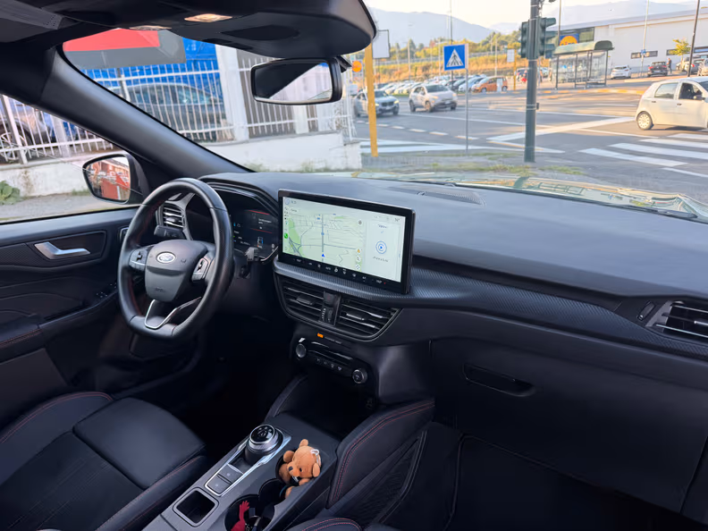 Ford Kuga - 12