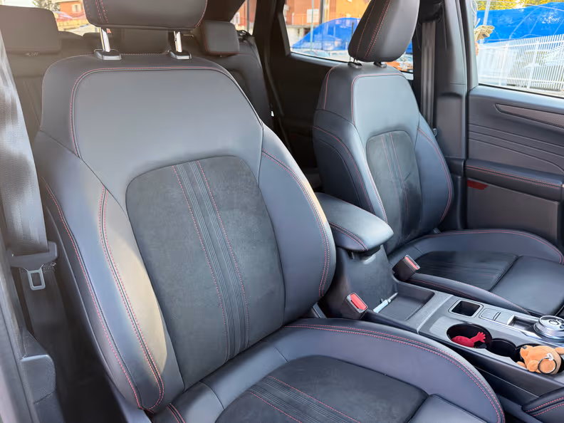 Ford Kuga - 11