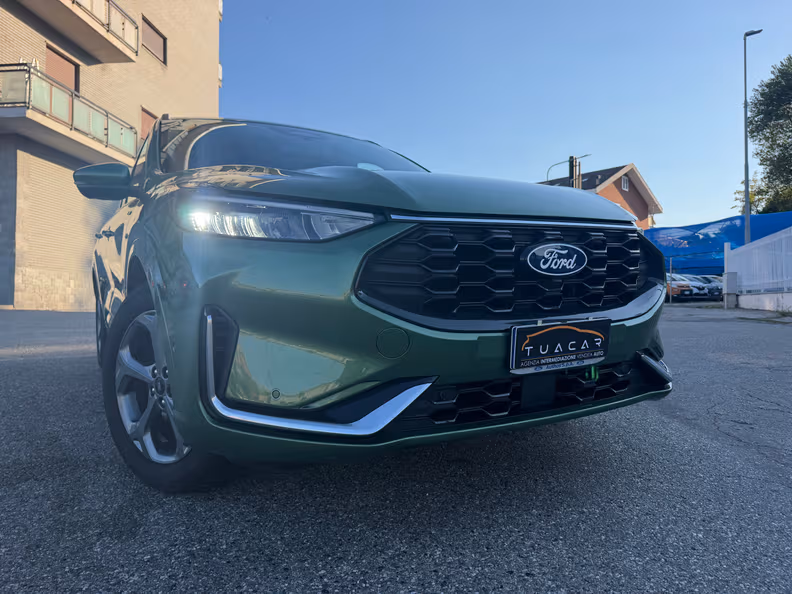 Ford Kuga - 34