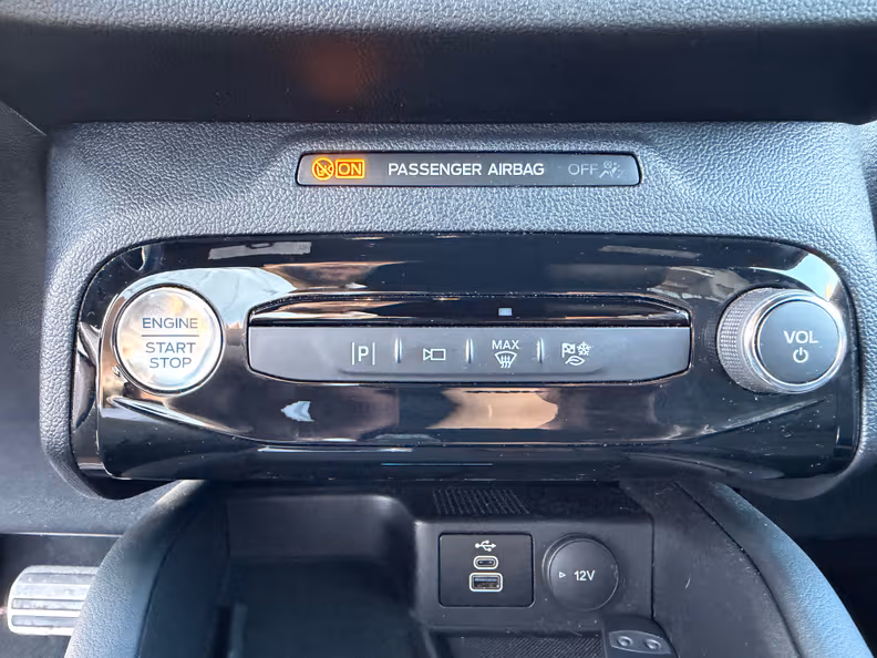 Ford Kuga - 28
