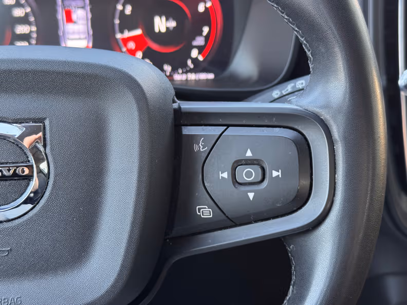 Volvo XC40 - 11