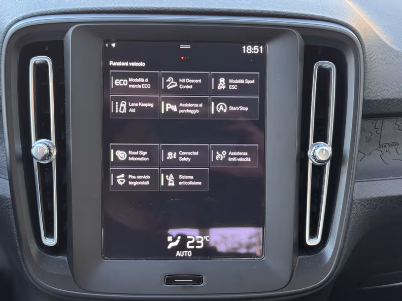 Volvo XC40 - 14
