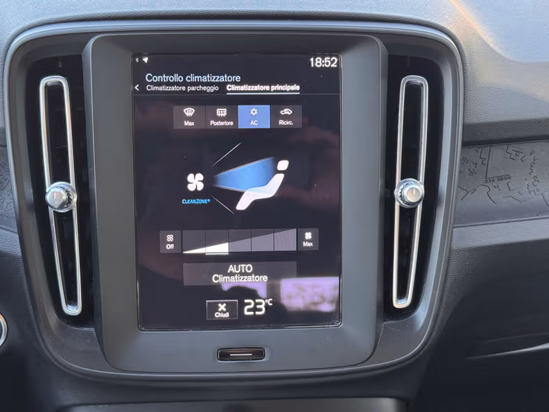 Volvo XC40 - 16