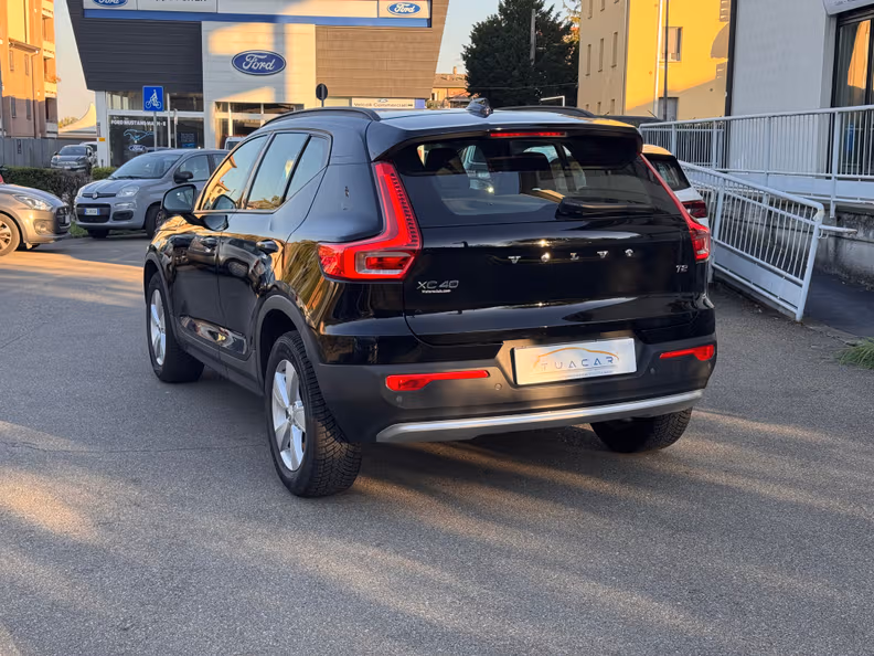 Volvo XC40 - 2
