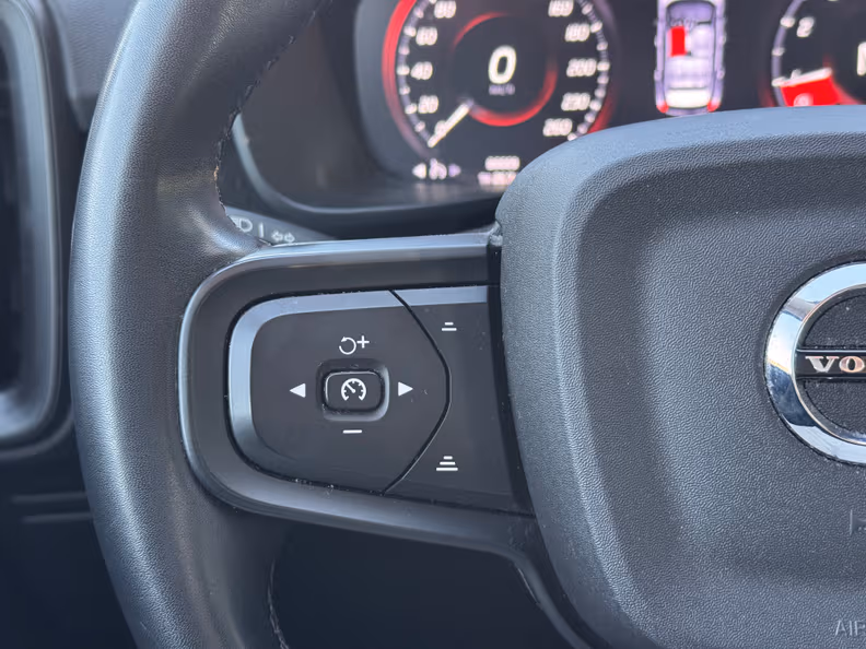 Volvo XC40 - 10