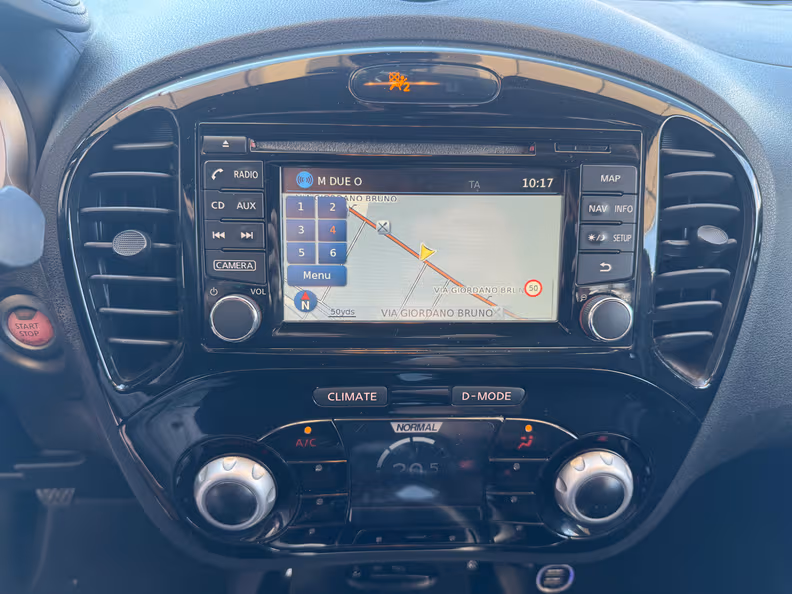 Nissan Juke - 11