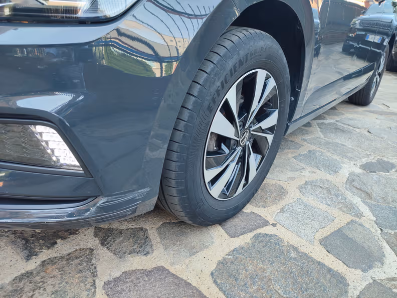 Volkswagen Polo - 17