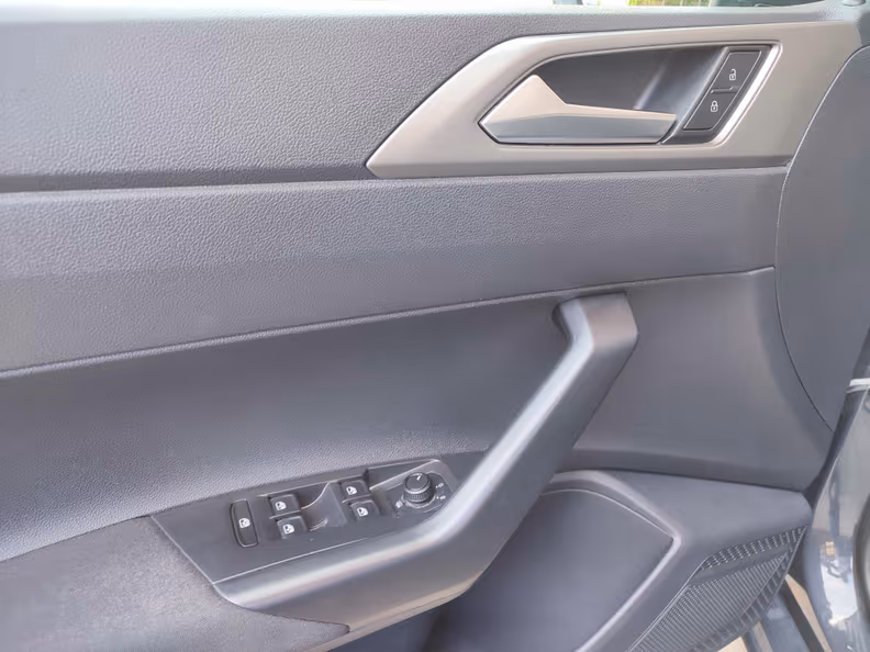 Volkswagen Polo - 15
