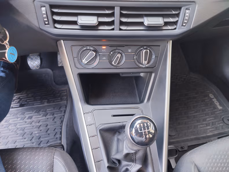 Volkswagen Polo - 13