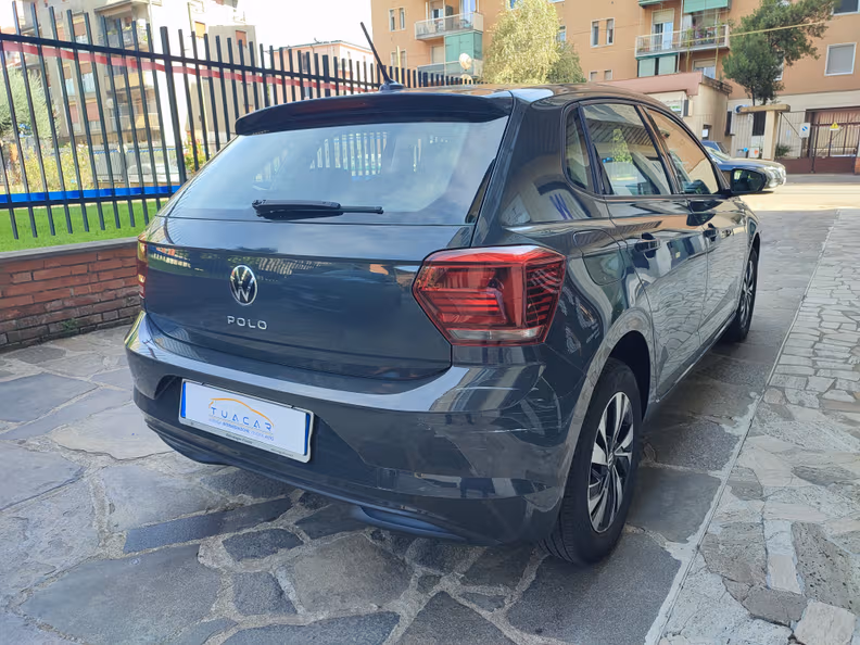 Volkswagen Polo - 4