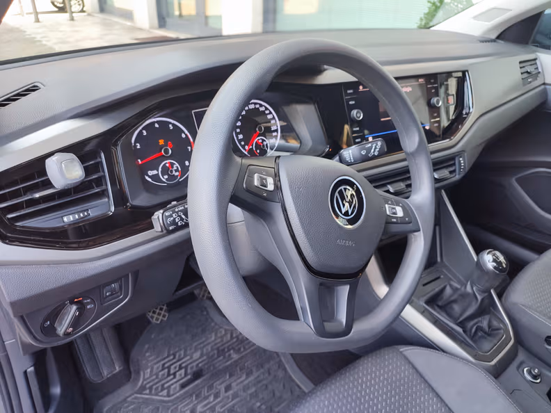Volkswagen Polo - 11