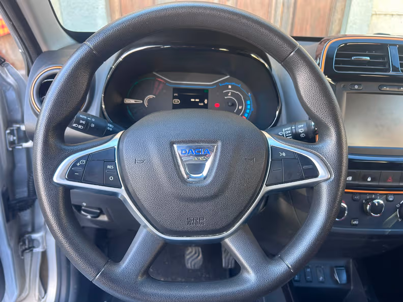 Dacia Spring - 12