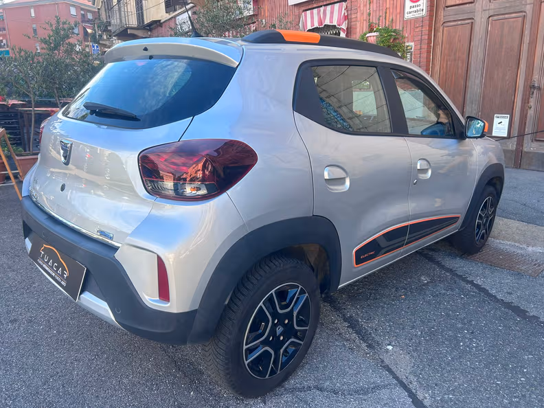 Dacia Spring - 4