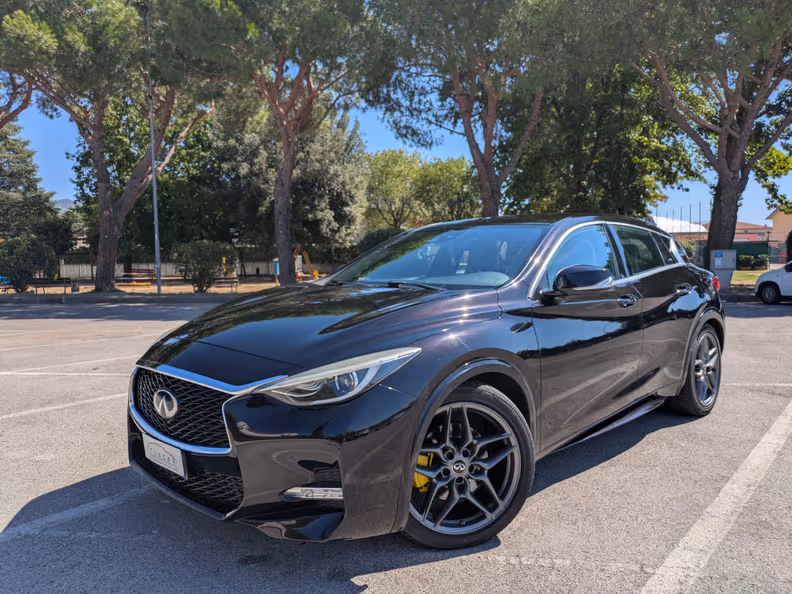 Infiniti Q30 - 29