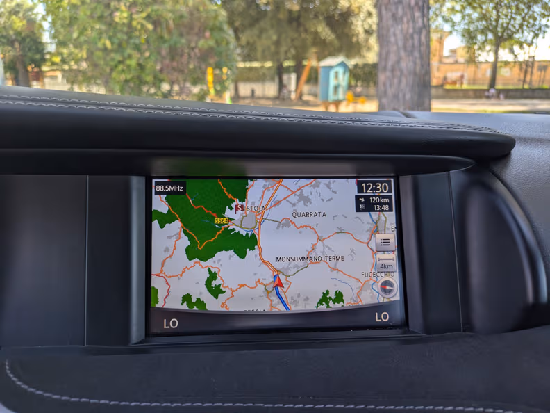 Infiniti Q30 - 15