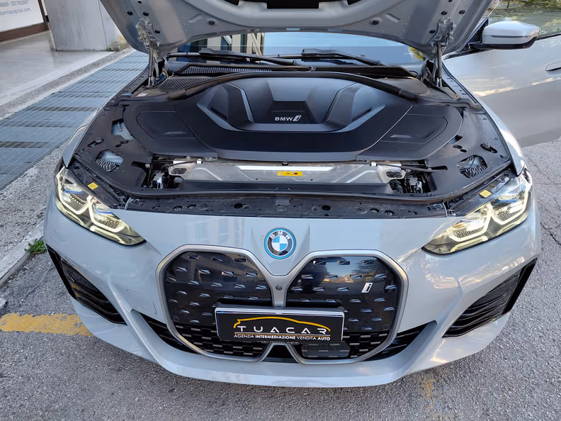 BMW i4 - 34