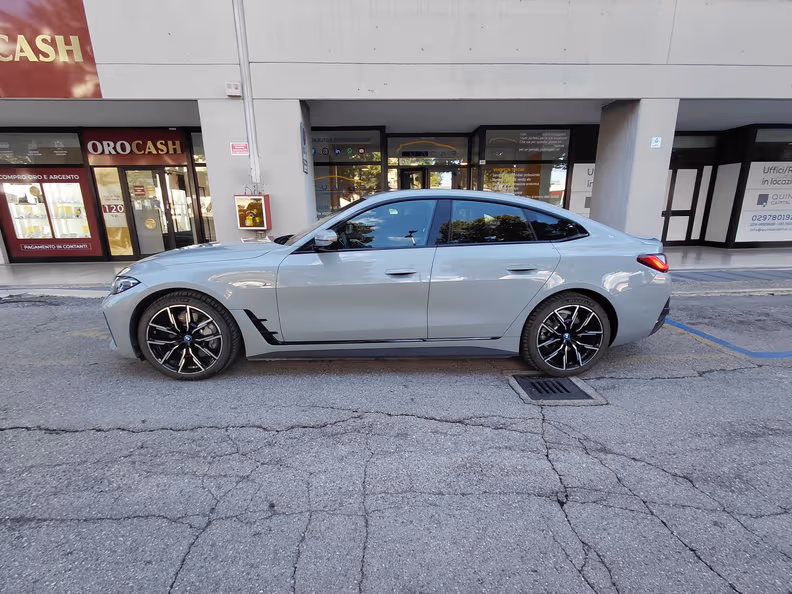 BMW i4 - 31
