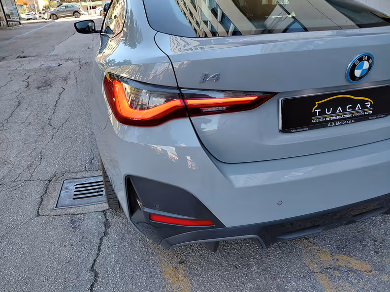 BMW i4 - 25