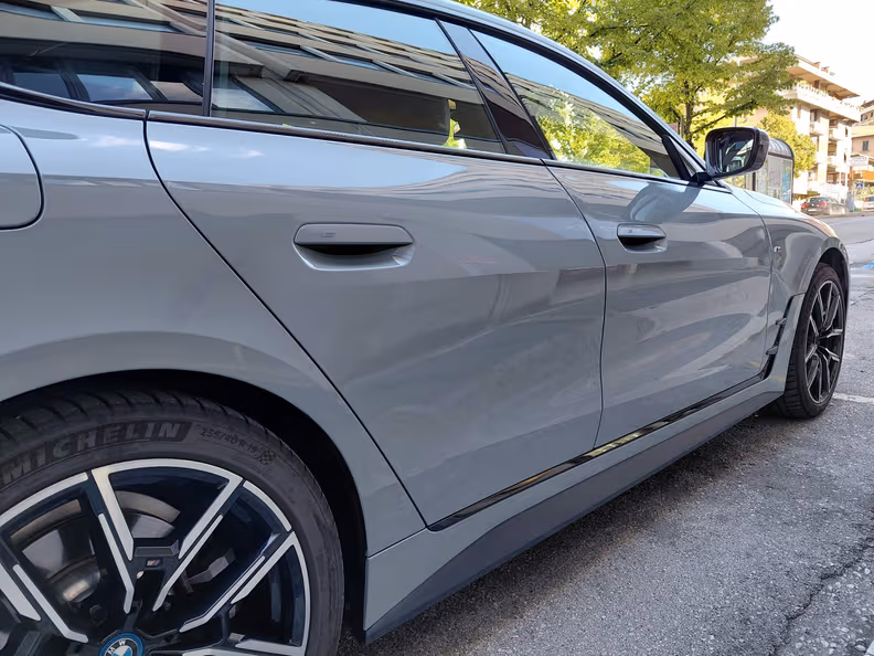 BMW i4 - 26