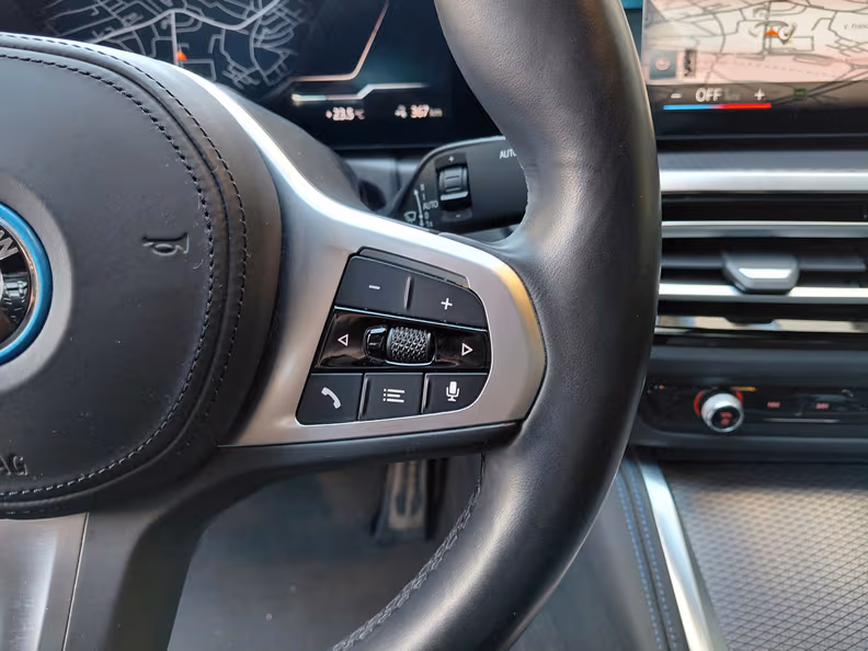 BMW i4 - 19