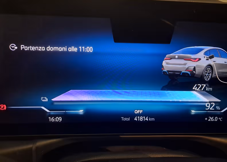 BMW i4 - 22
