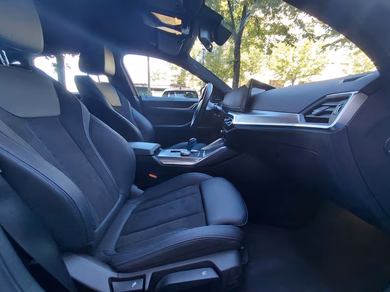 BMW i4 - 12