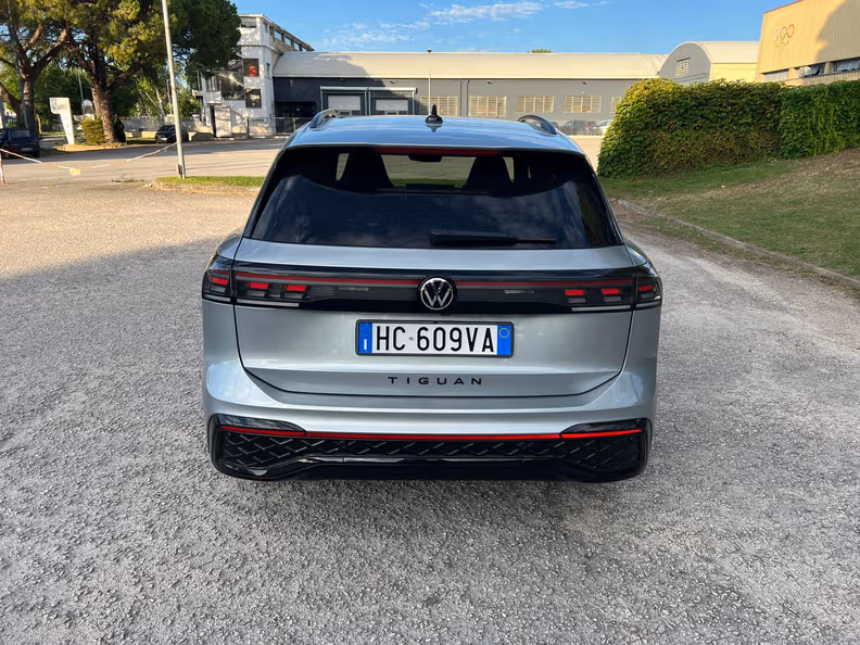 Volkswagen Tiguan - 3