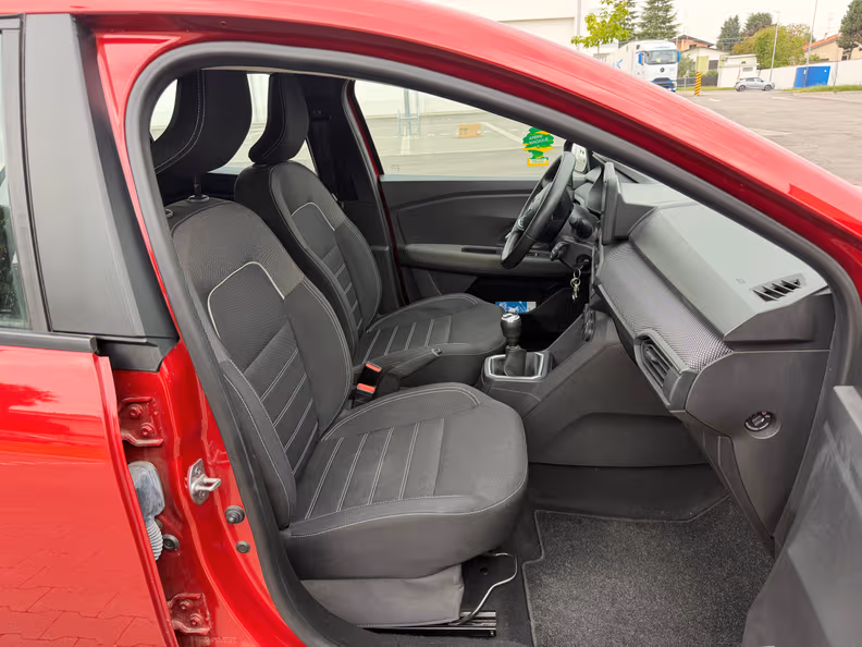 Dacia Sandero - 13