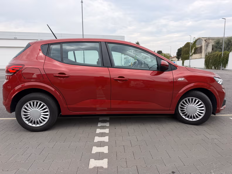 Dacia Sandero - 4