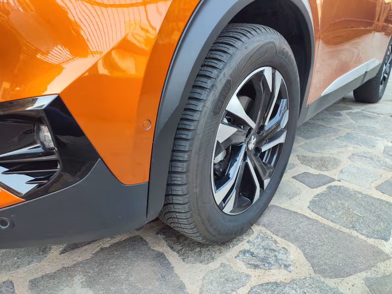 Peugeot 2008 - 17
