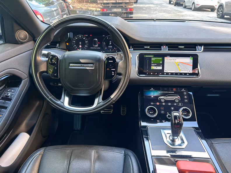 Land Rover Range Rover Evoque - 12