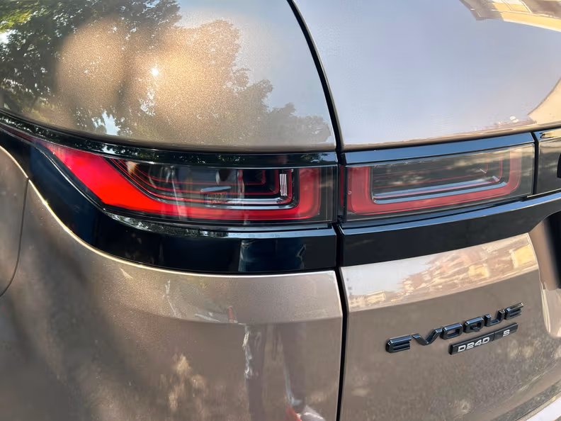 Land Rover Range Rover Evoque - 21