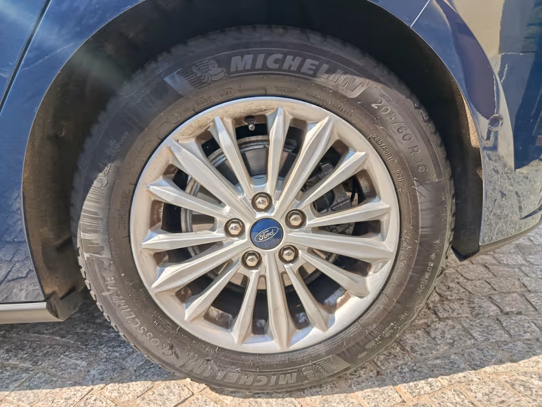 Ford Focus - 20
