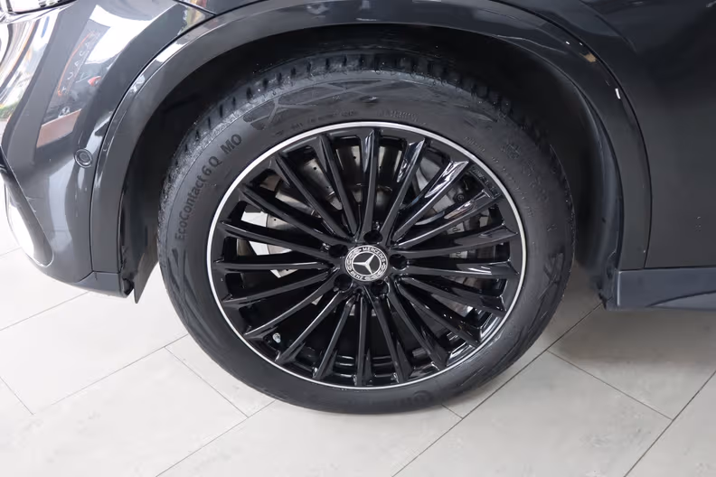 Mercedes-Benz GLC - 17