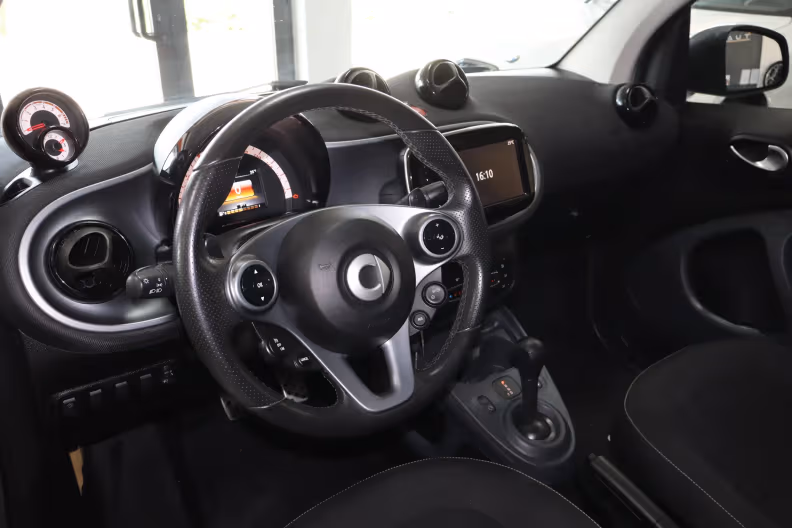 Smart ForTwo - 10