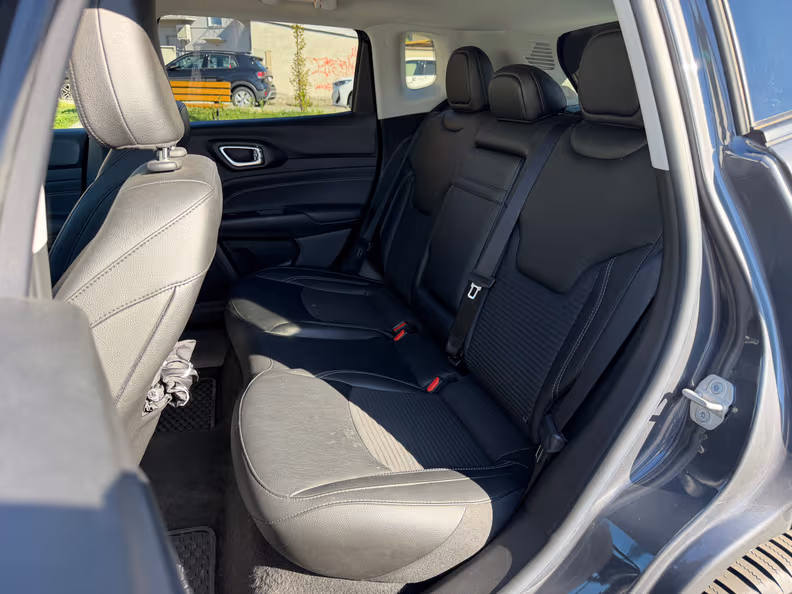 Jeep Compass - 20