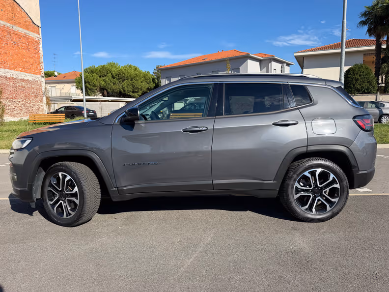 Jeep Compass - 8