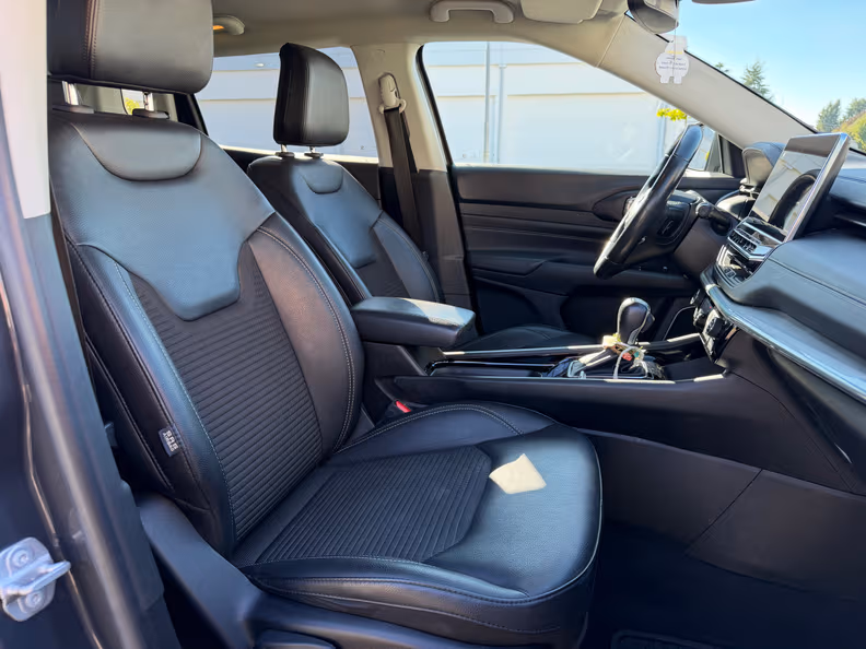 Jeep Compass - 22