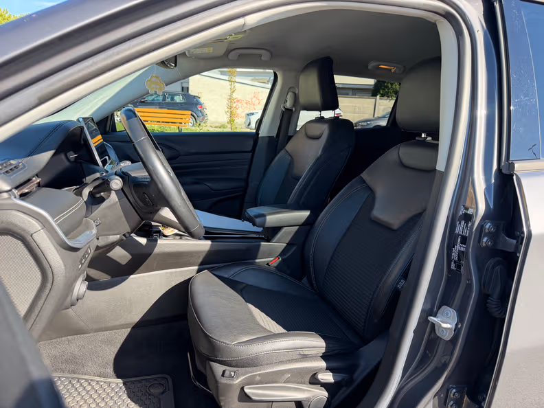 Jeep Compass - 18