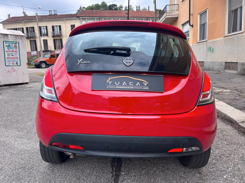 Lancia Ypsilon - 5
